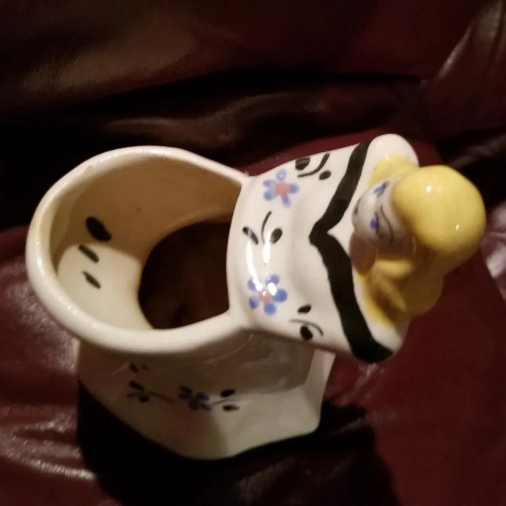 Vintage Weil Ware California Pottery glazed ceramic girl vase basket 1940's